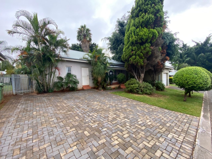 2 Bedroom Property for Sale in Waterval East North West